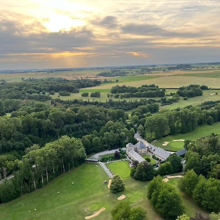 Golf & Hotel De Falnuee Mazy ภายนอก รูปภาพ
