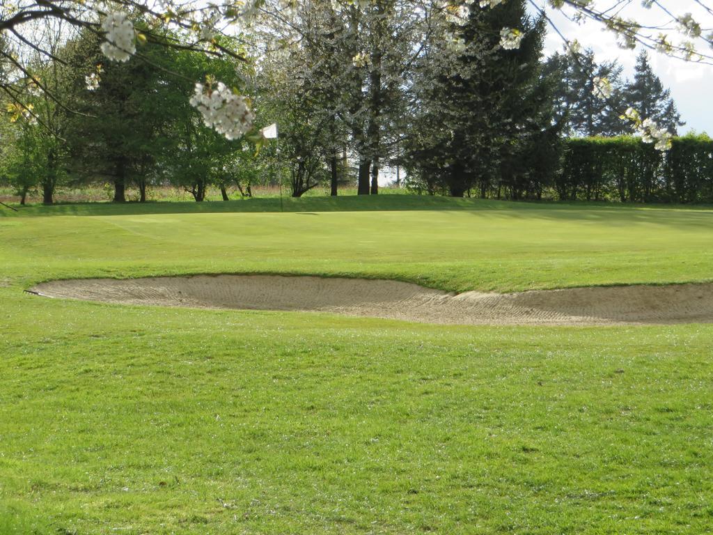 Golf & Hotel De Falnuee Mazy ภายนอก รูปภาพ