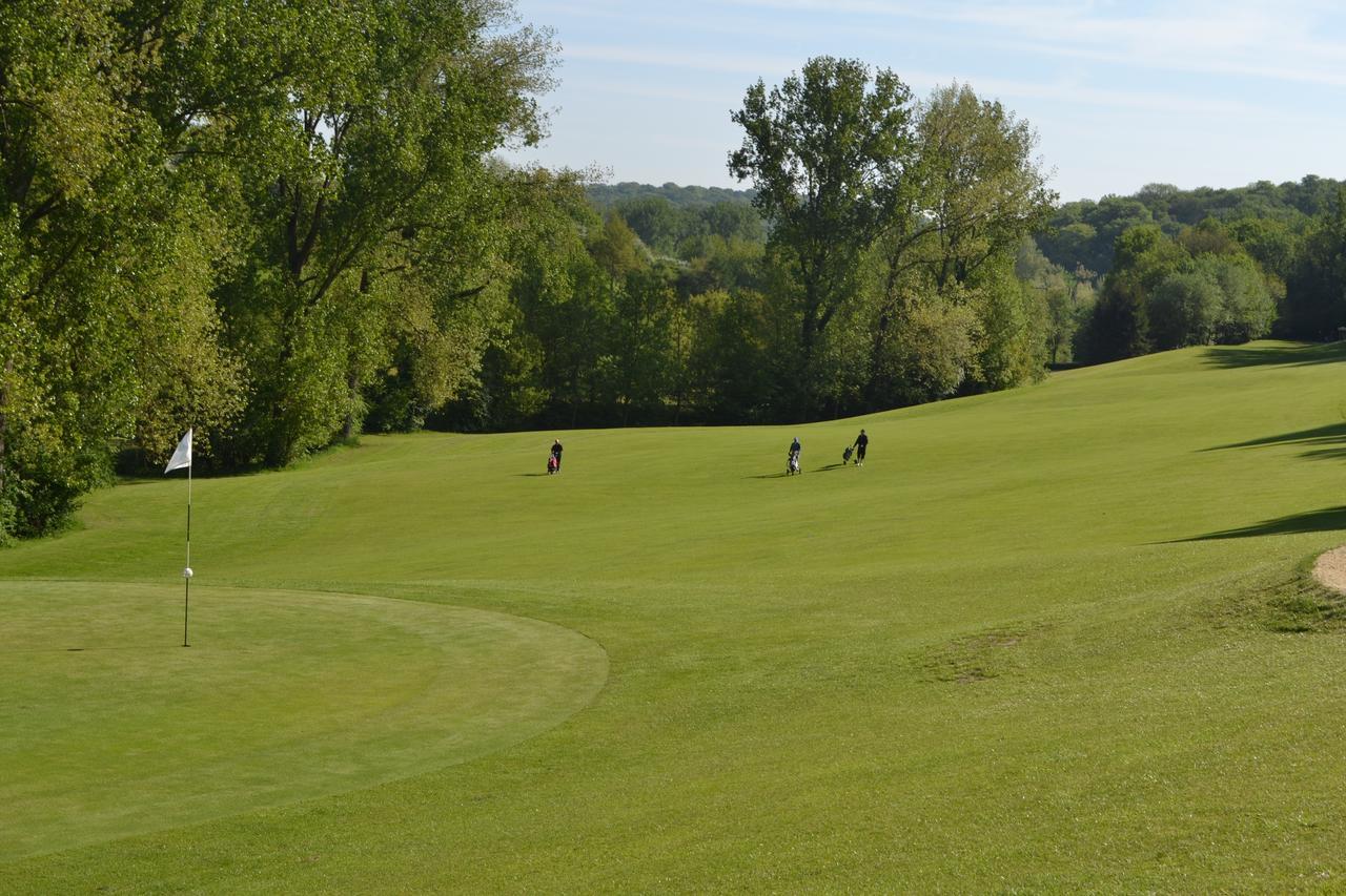 Golf & Hotel De Falnuee Mazy ภายนอก รูปภาพ